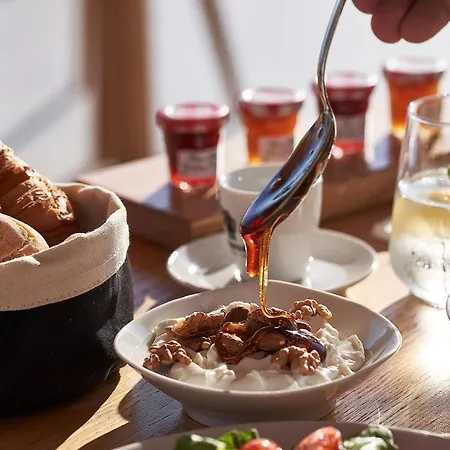 Avaton Hotel Folegandros Town